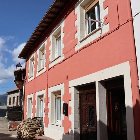 Casa Rural Cares Santa Maria de Valdeon Exterior photo